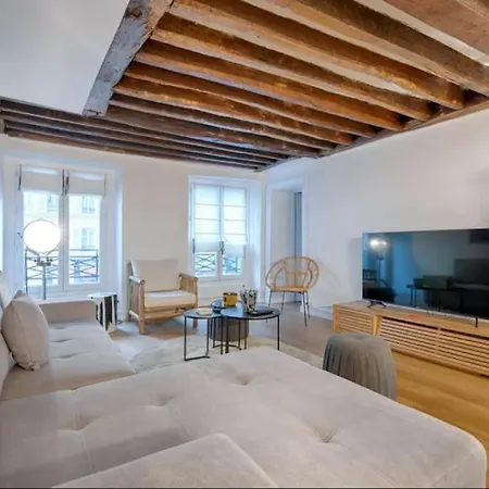 Marais Place Des Vosges Lovely 4p 1br * Paris